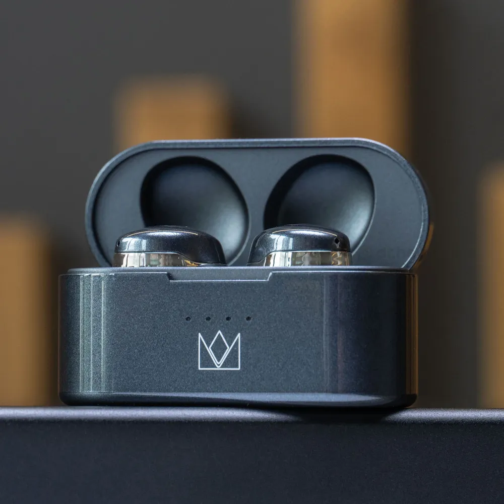 Noble Audio Falcon Max