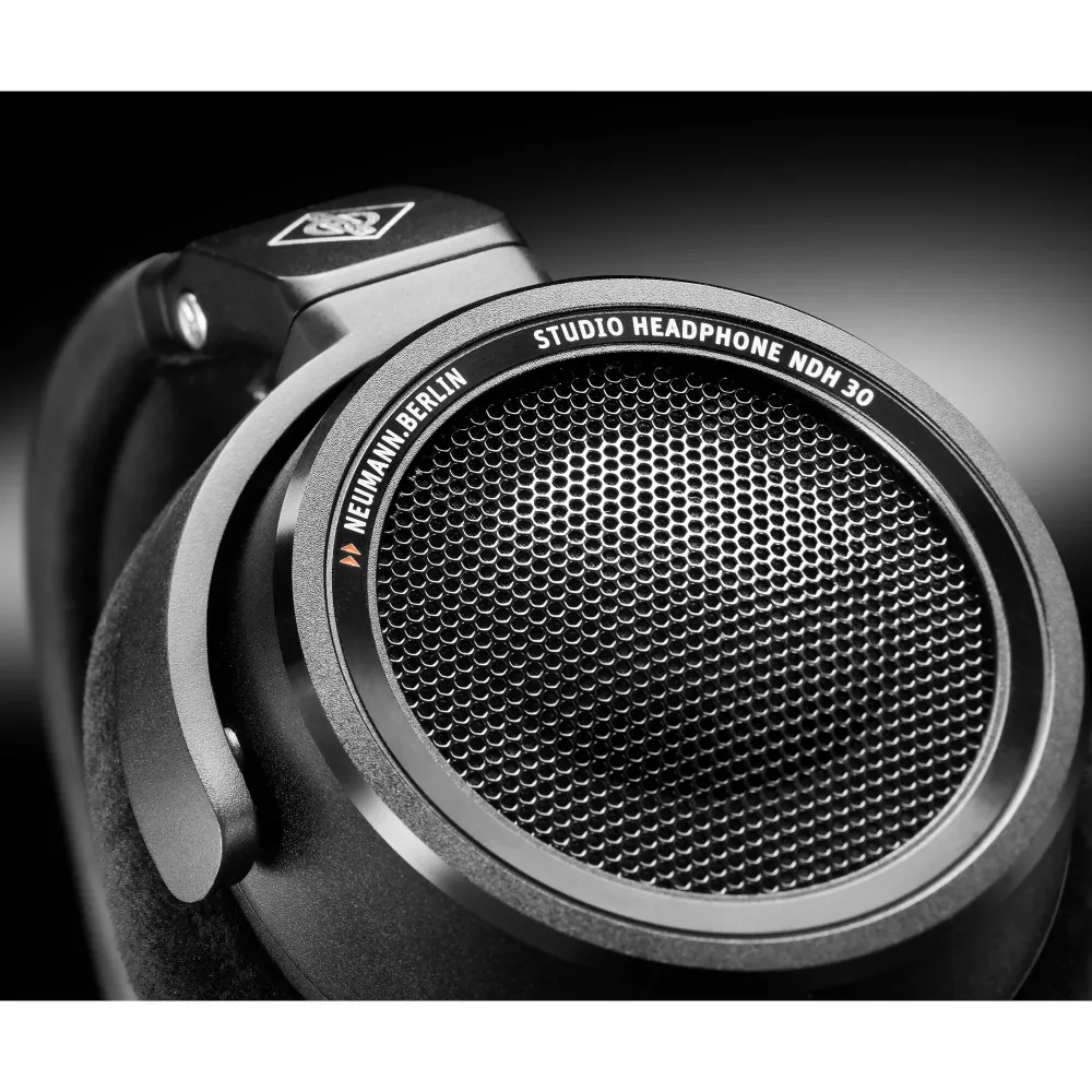 Neumann NDH 30 Black Edition