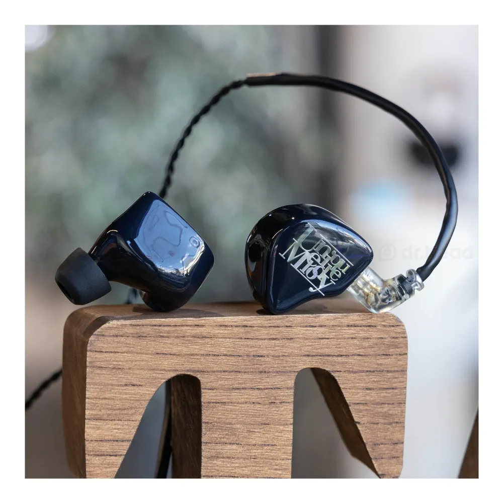 Unique Melody Miracle V2 Universal Black