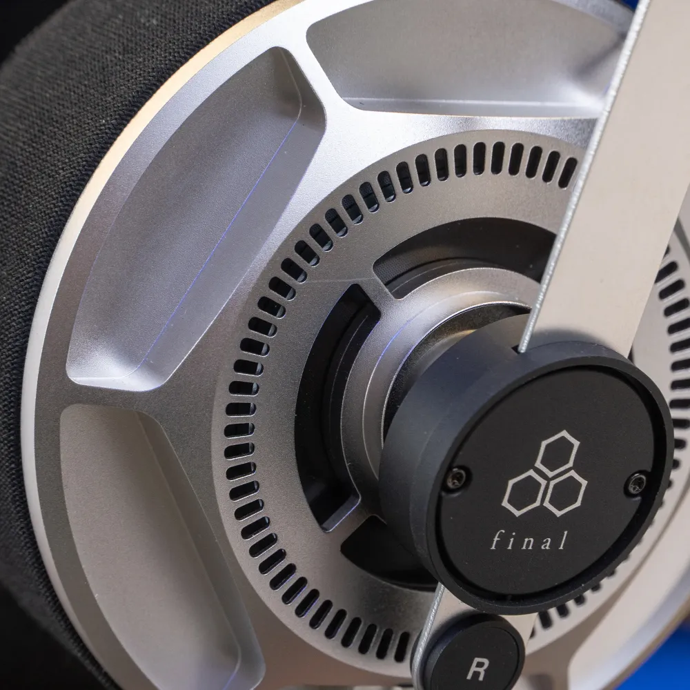 Final Audio D8000 DC Pro Edition Silver