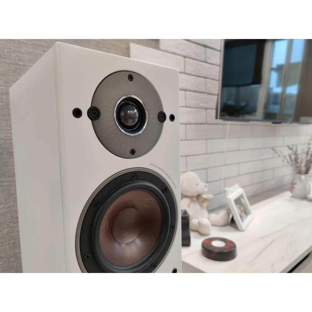 Dali Oberon 5 Light Oak