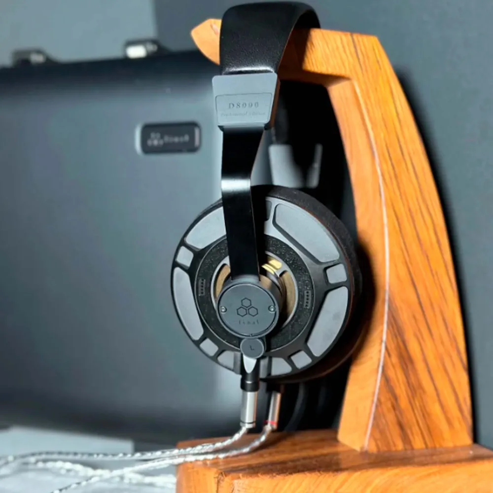 Final Audio D8000 Pro Limited Edition Black/Gold