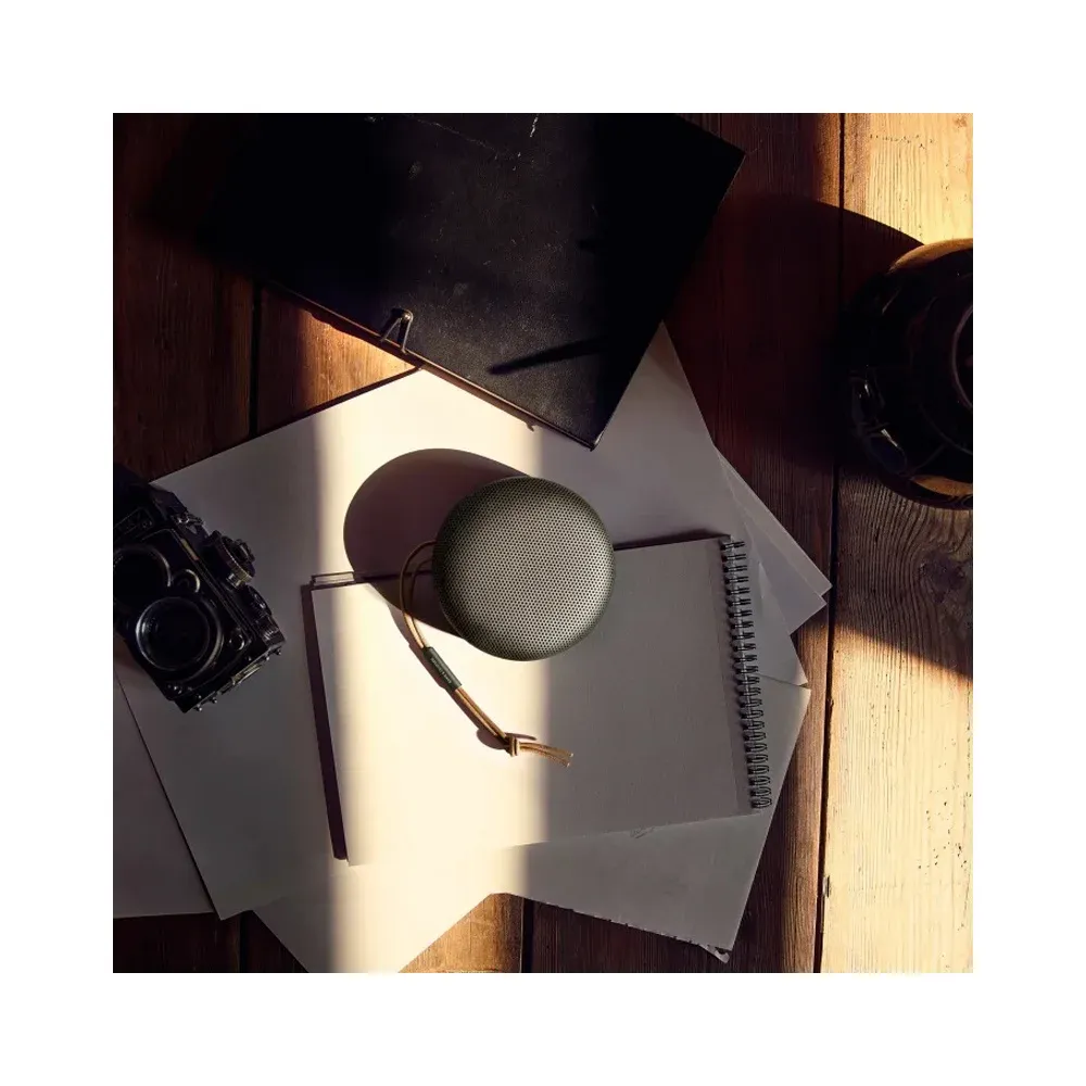 Bang & Olufsen Beosound A1 2nd Gen Anthracite Oxygen