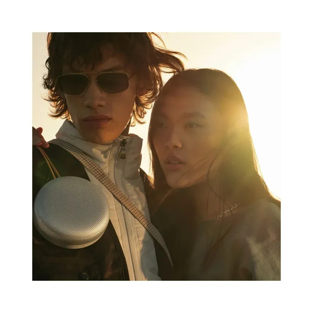 Bang & Olufsen Beosound A1 2nd Gen Anthracite Oxygen