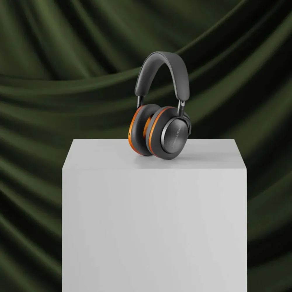 Bowers & Wilkins Px8 Mclaren Edition