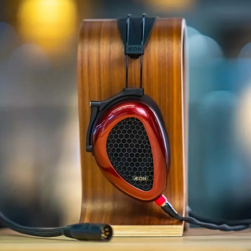 Dan Clark Audio AEON 2 Open Black Red 4-pin XLR