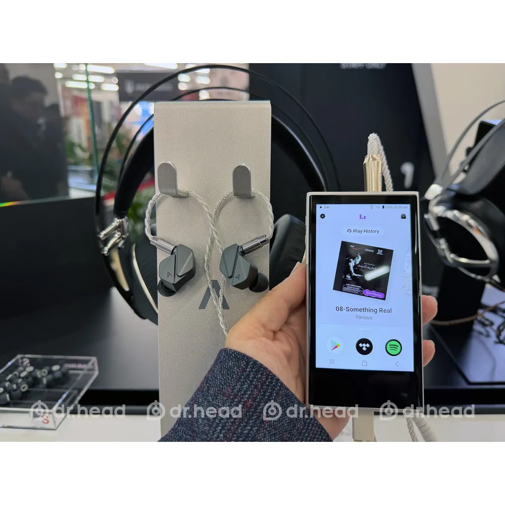 Astell&Kern Activo P1 Silver/White