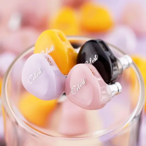 Celest Rue with mic Black