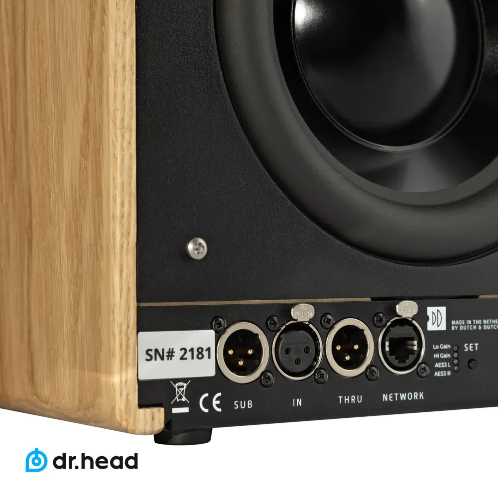 Dutch & Dutch 8c Speaker Black & Natural (1 шт)