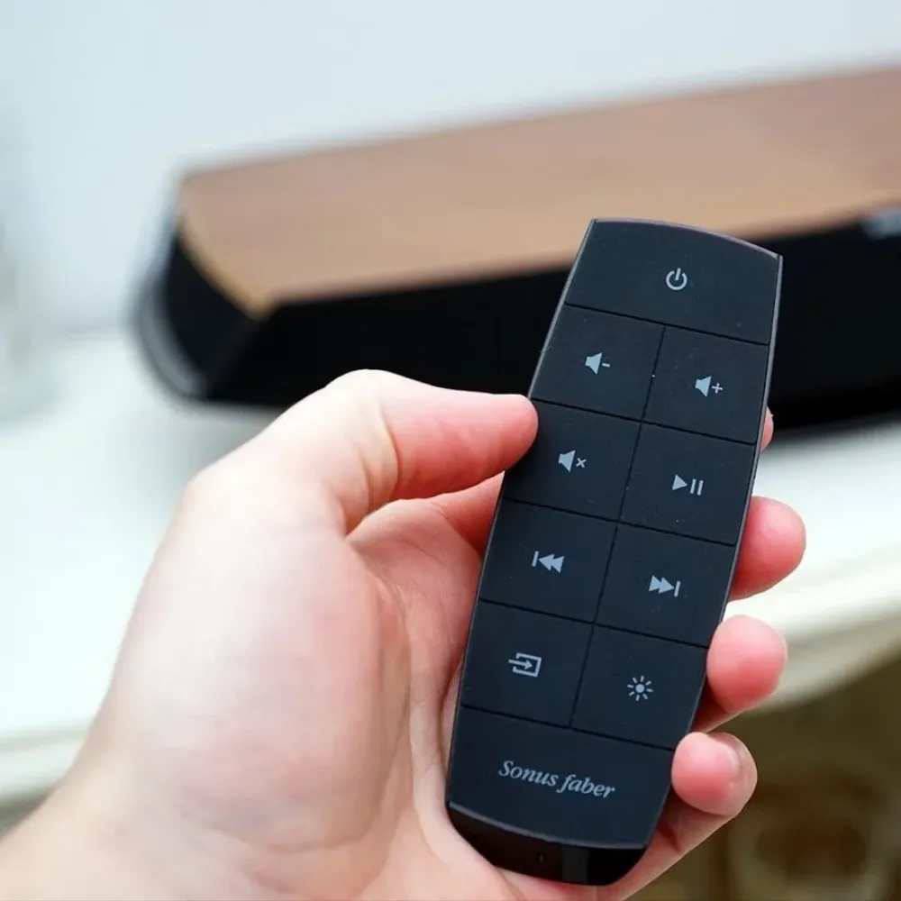 Sonus Faber Omnia Walnut + TEAC TN-400BT-X Walnut