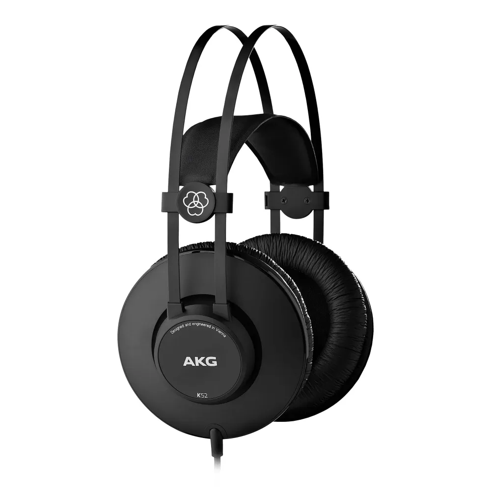 AKG K52