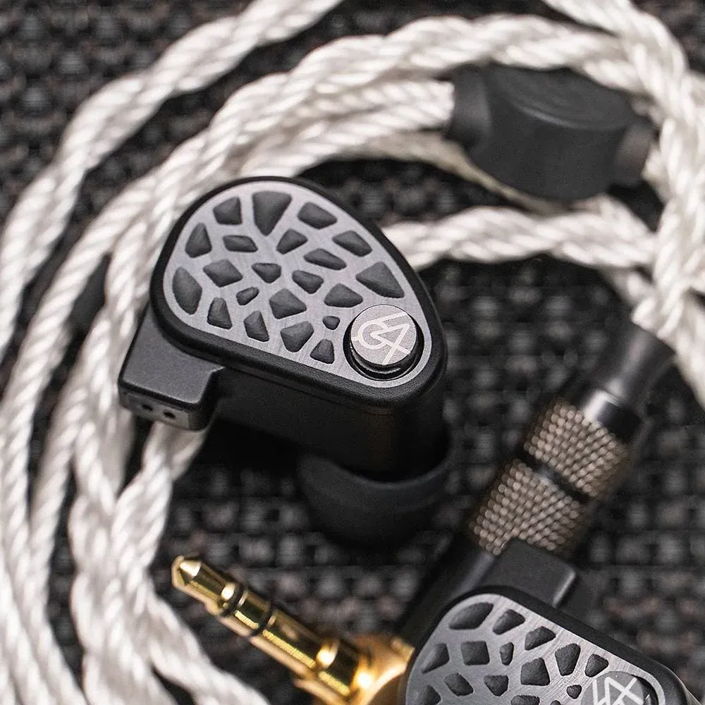 64 Audio U18s