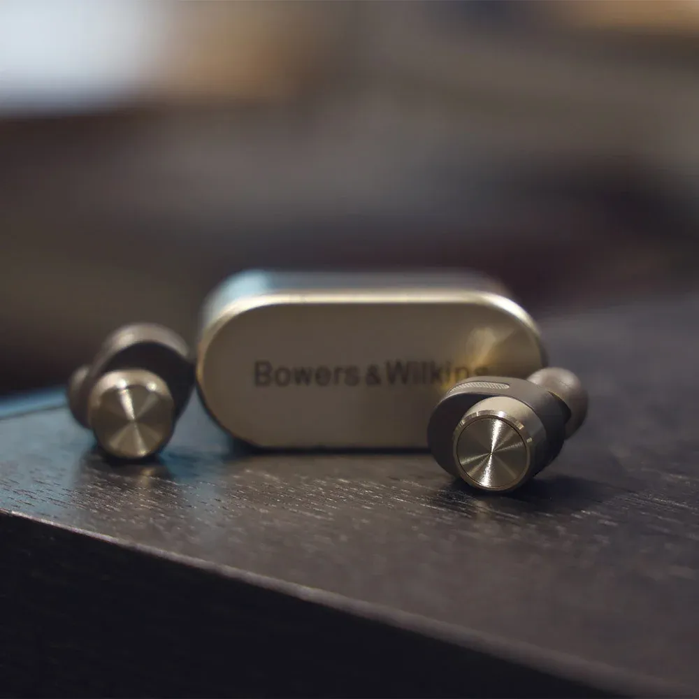 Bowers & Wilkins PI7 Charcoal