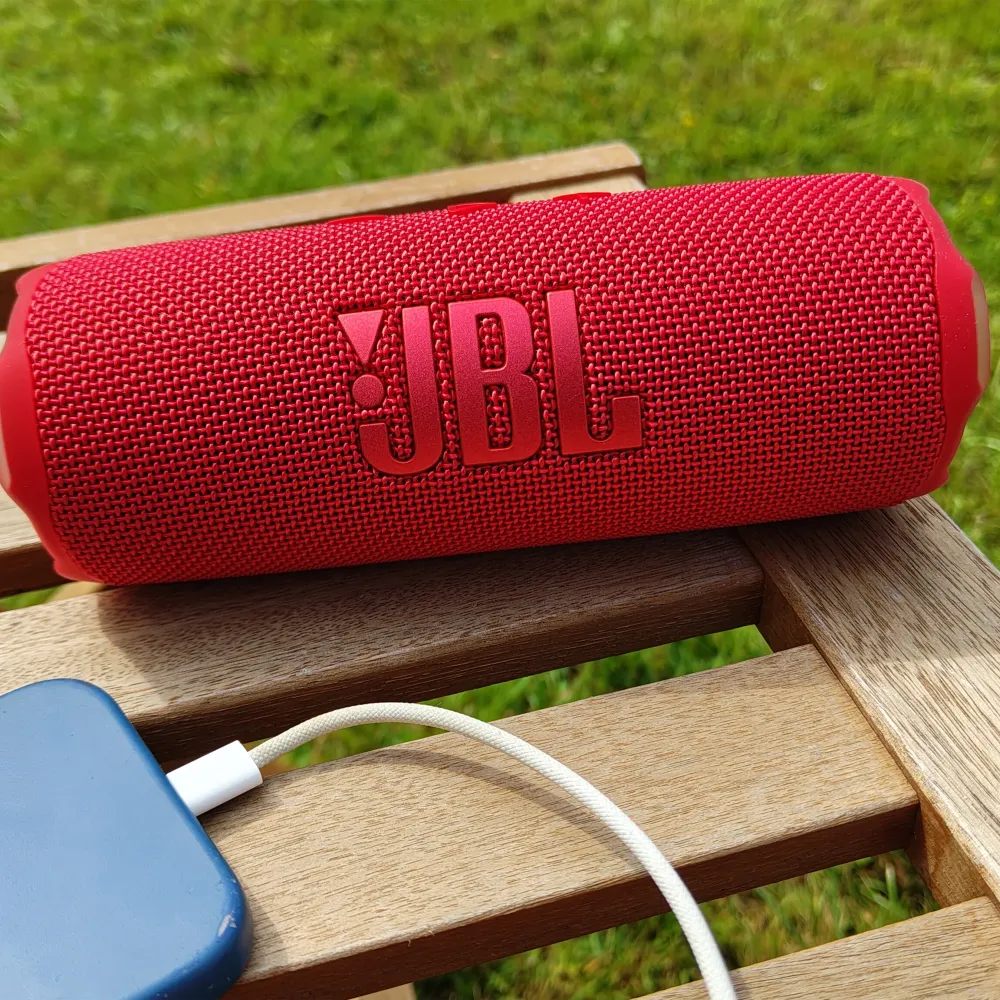 JBL Flip 7 Red