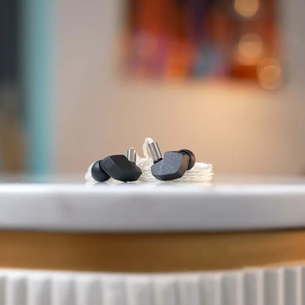 Final Audio A5000 Black