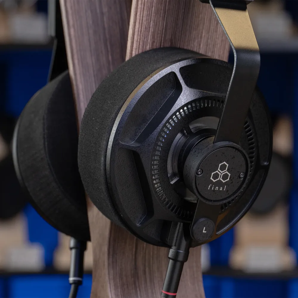 Final Audio D8000 DC Black