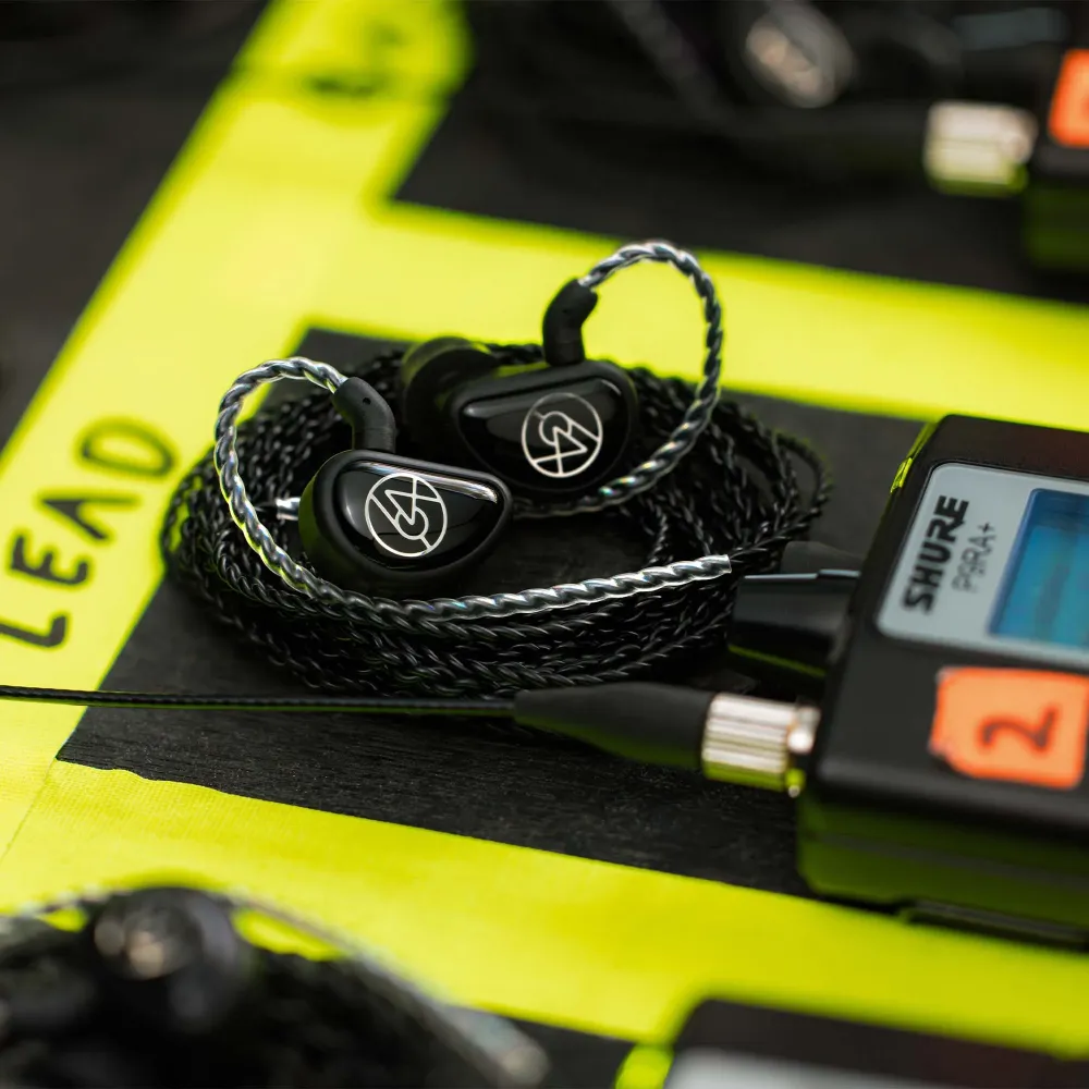 64 Audio Aspire 4 Black