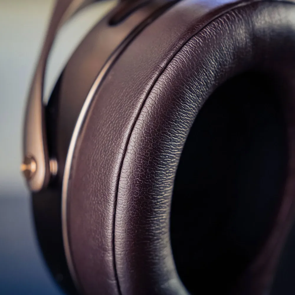 Focal Bathys MG Chestnut