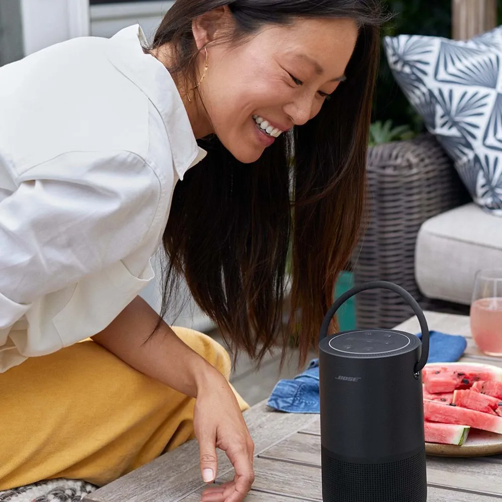 Bose Portable Smart Speaker Black