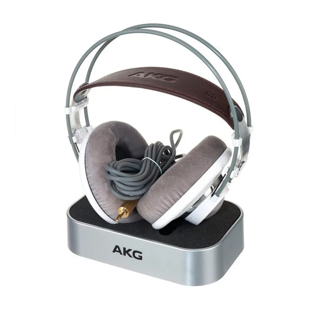 AKG K701