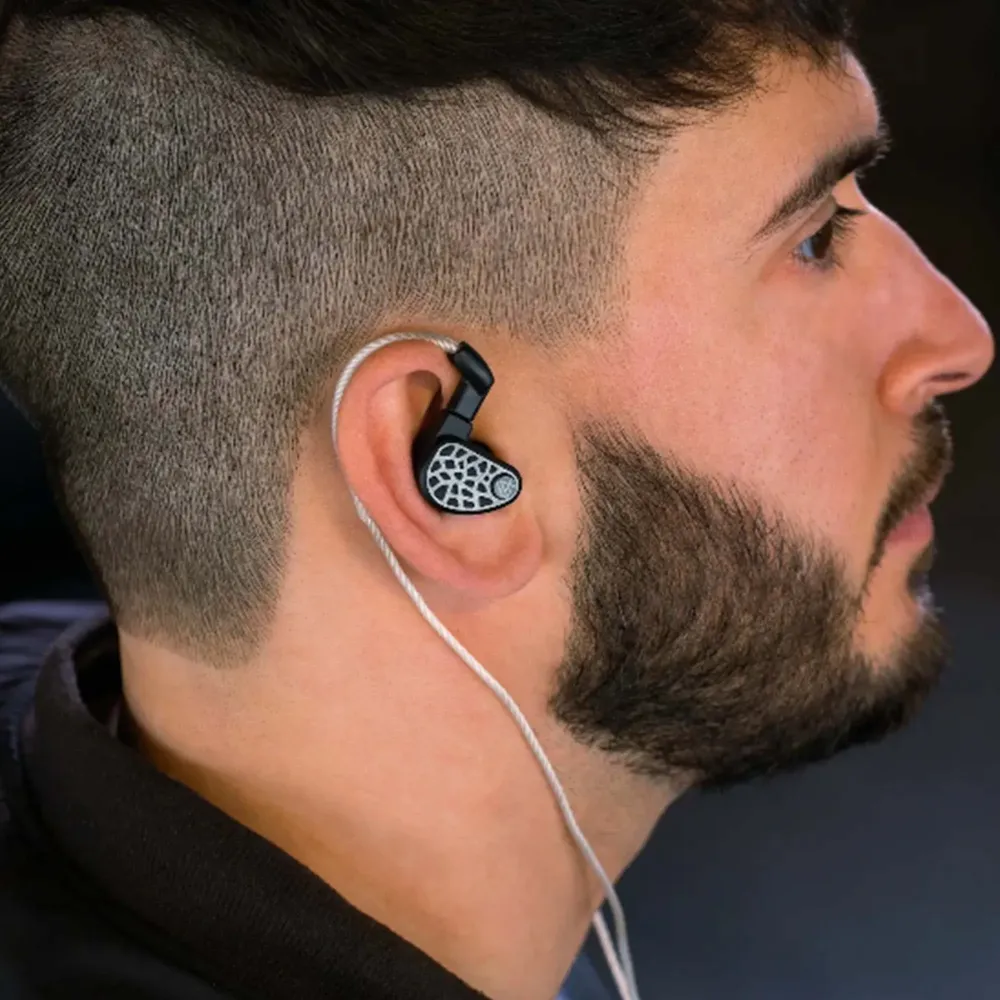 64 Audio U18s