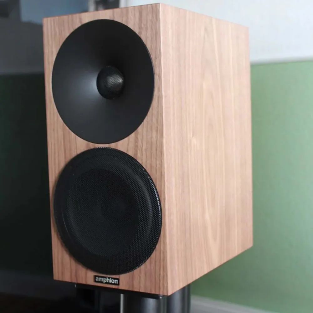 Amphion Helium510 Walnut