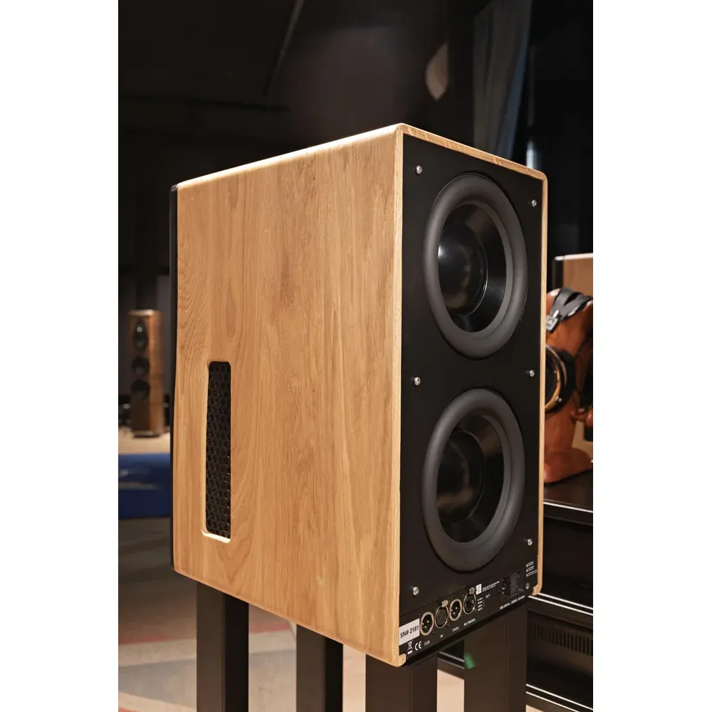 Dutch & Dutch 8c Speaker Black & Natural (1 шт)