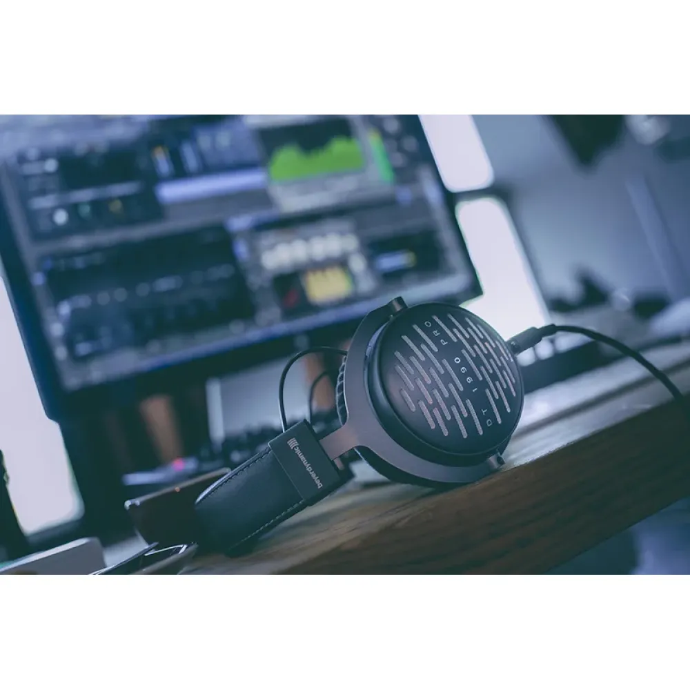 Beyerdynamic DT 1990 PRO
