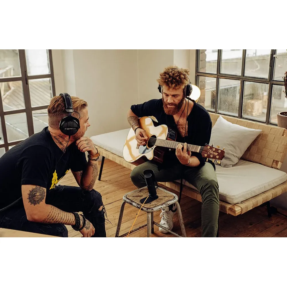 Beyerdynamic DT 990 PRO Black Limited Edition / 80 ohm