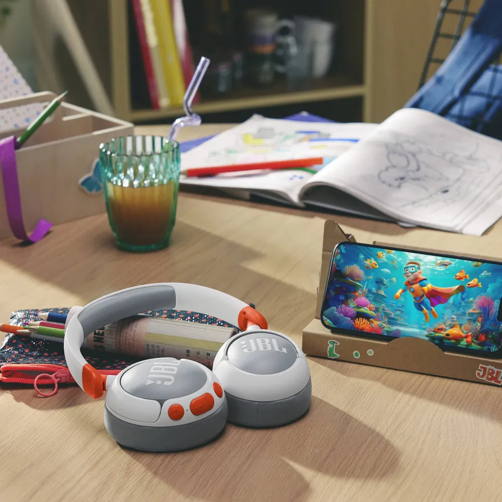 JBL Junior 470NC White