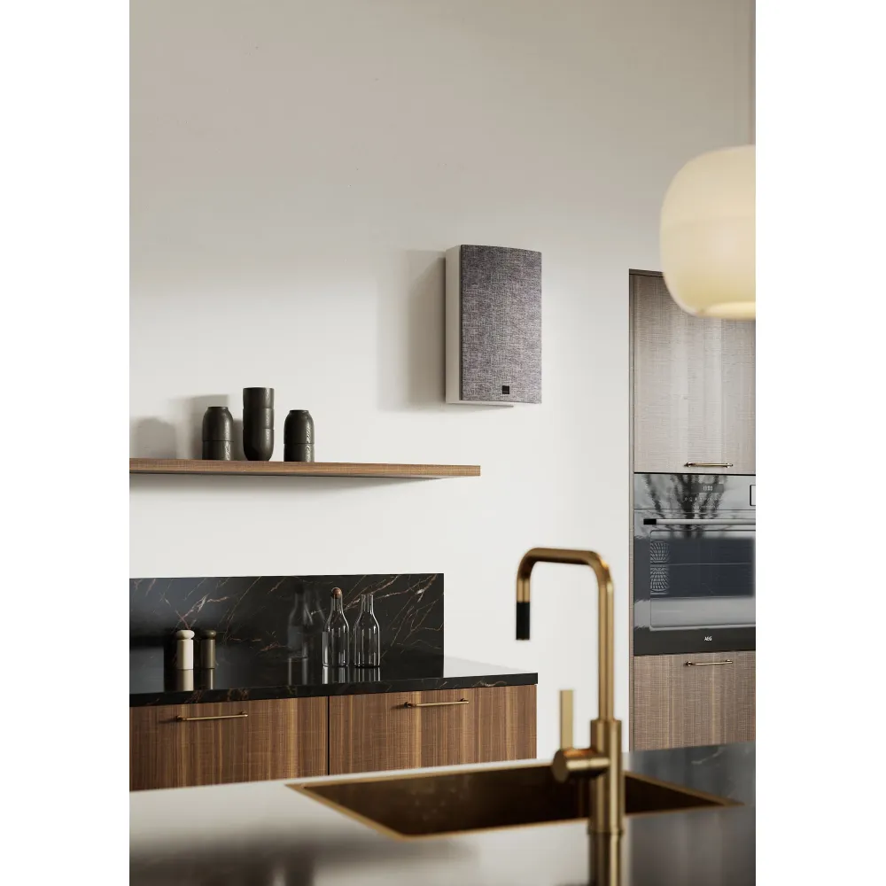 Dali Rubikore On-Wall Black High Gloss