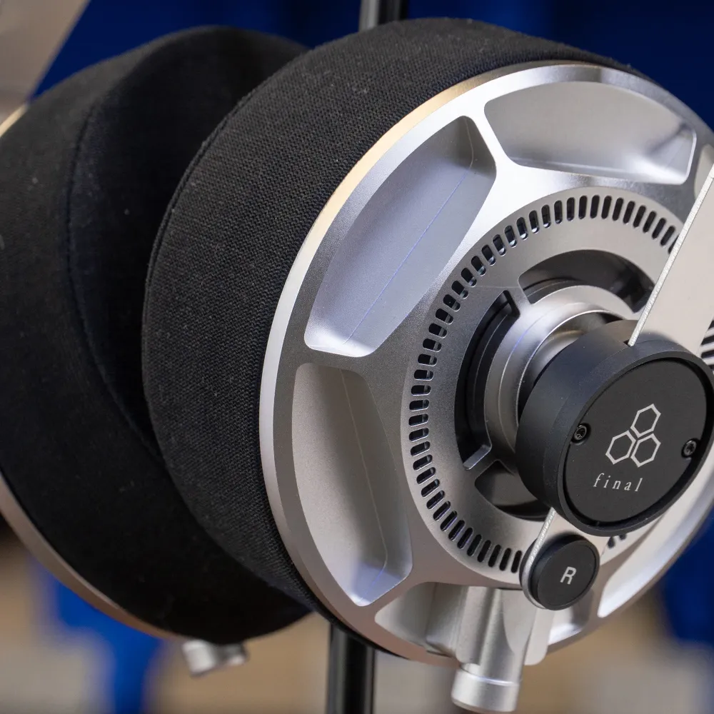 Final Audio D8000 DC Pro Edition Silver