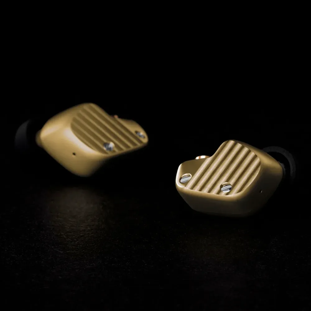 Final Audio A10000 Collector’s Edition Gold