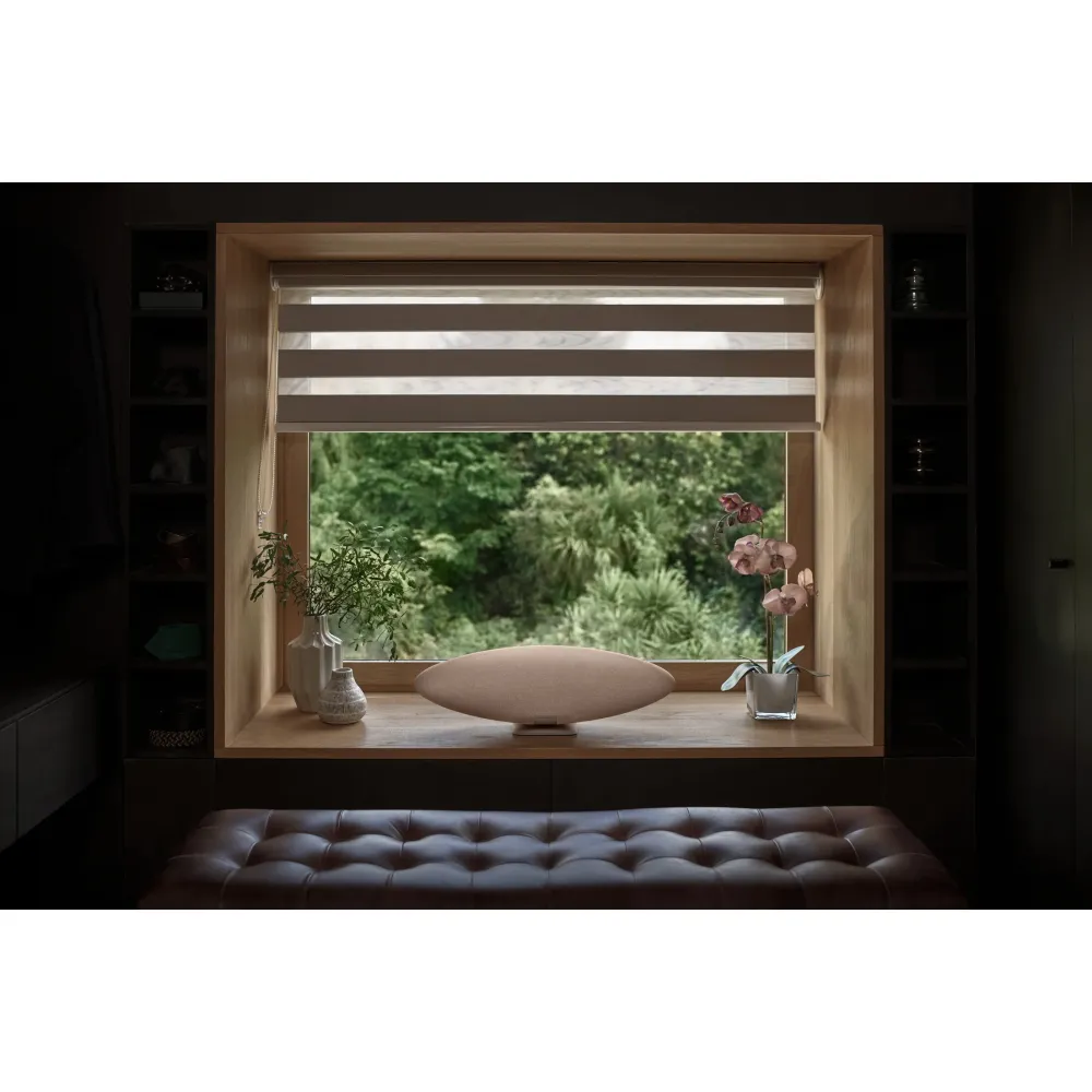 Bowers & Wilkins Zeppelin Pro Edition Solar Gold