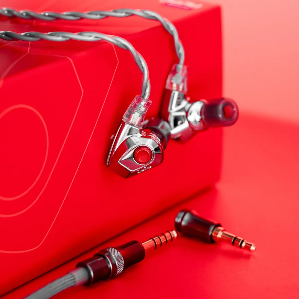 DUNU Titan S2 Silver