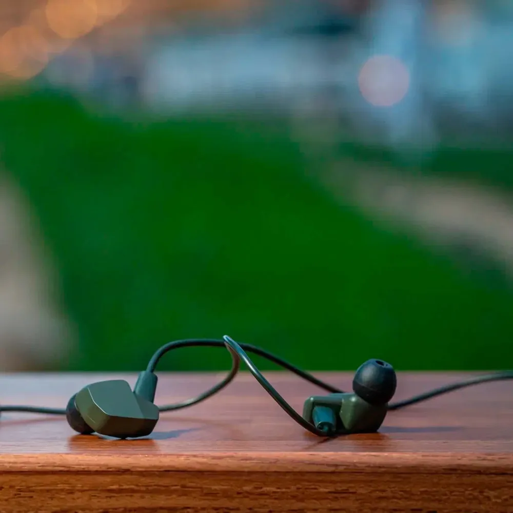 Final Audio VR2000 with Controller & Mic Dark Olive