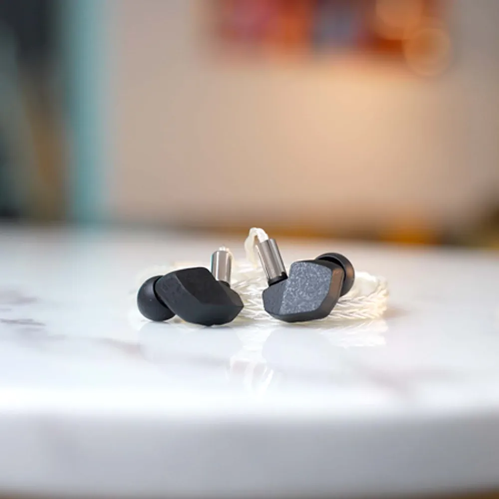 Final Audio A5000 Black