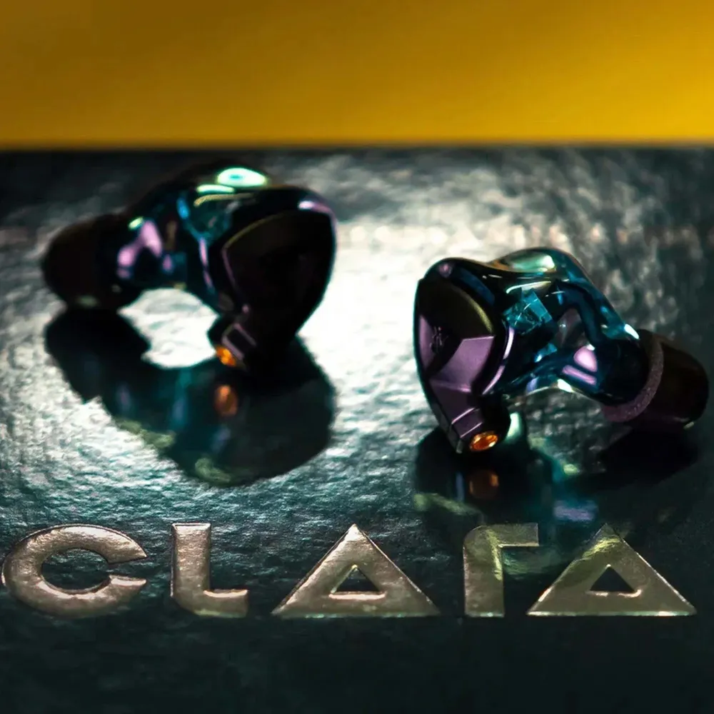 Campfire Audio Clara Black/Transparent