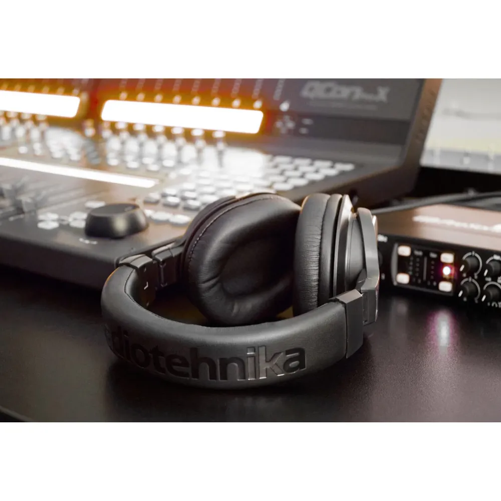 Radiotehnika TD01C Black