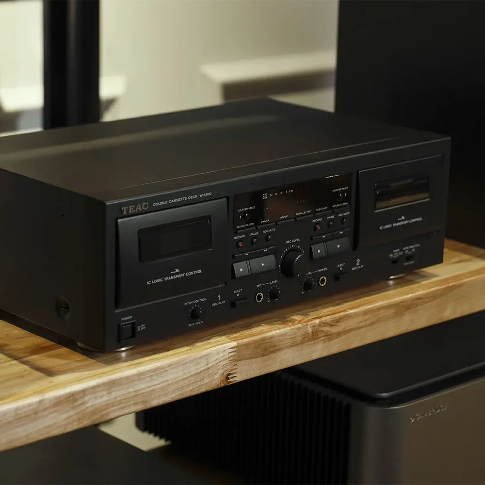 TEAC W-1200 Black