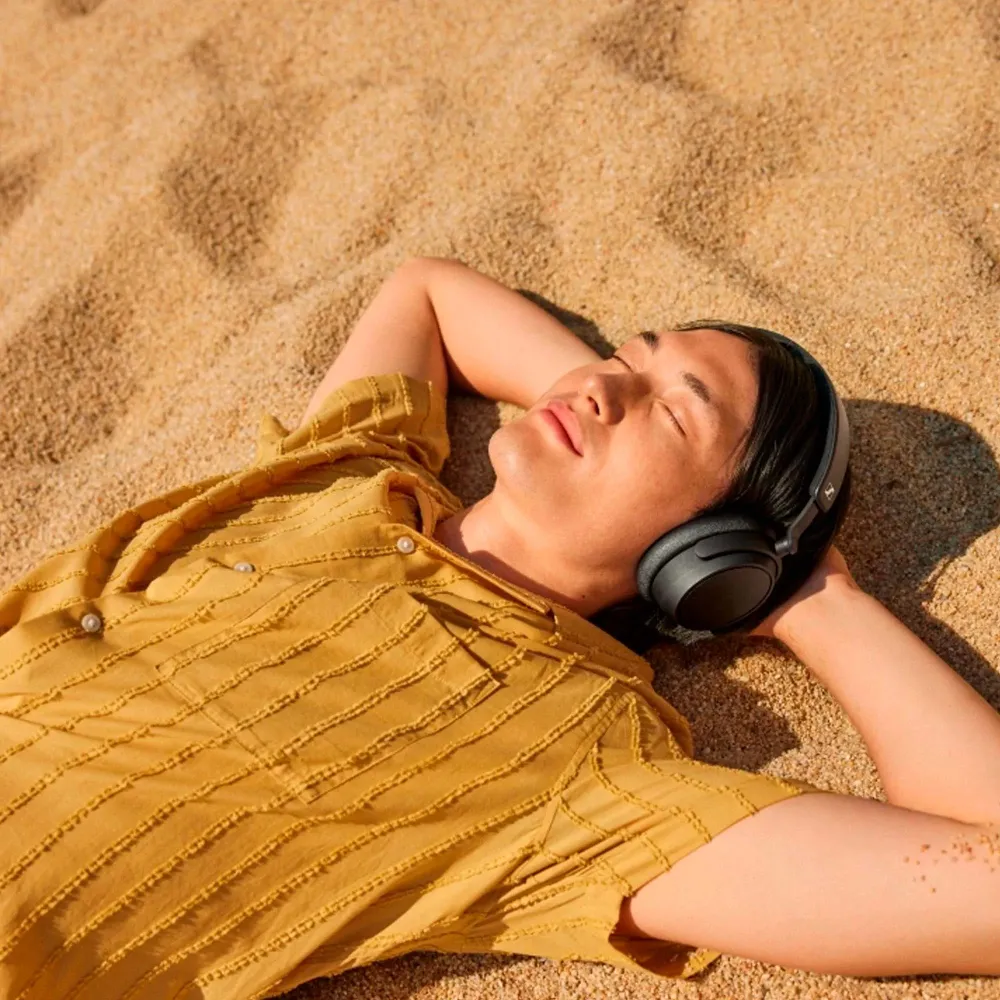 Sennheiser Accentum Plus Black