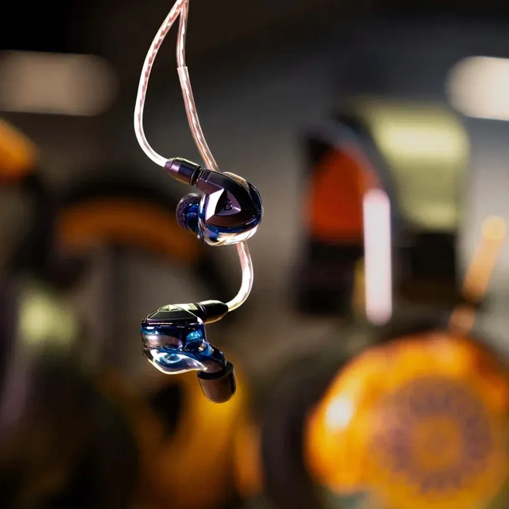 Campfire Audio Clara Black/Transparent