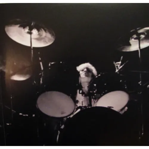 Queen - A Night At The Odeon