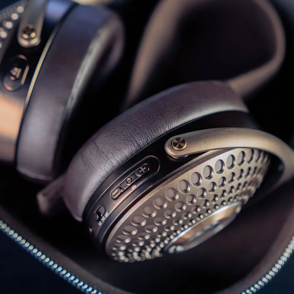 Focal Bathys MG Chestnut