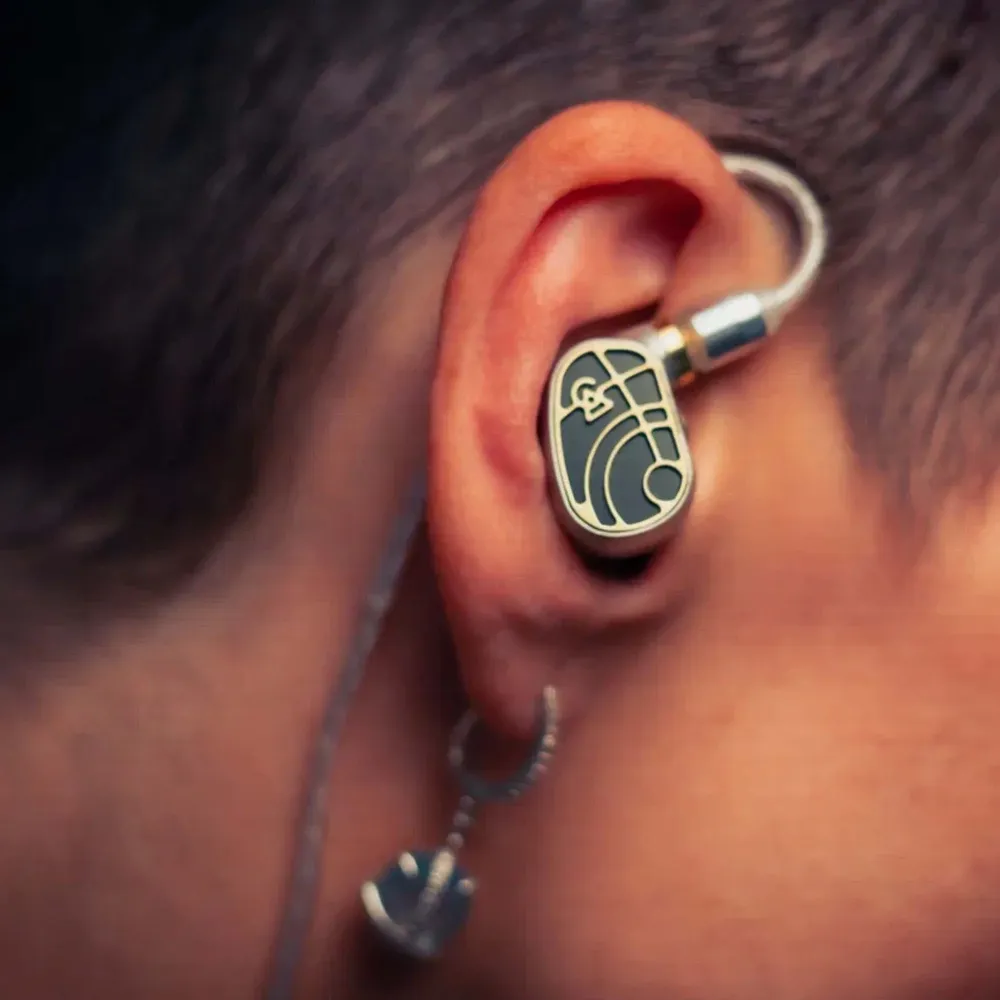 Campfire Audio Solaris Stellar Horizon