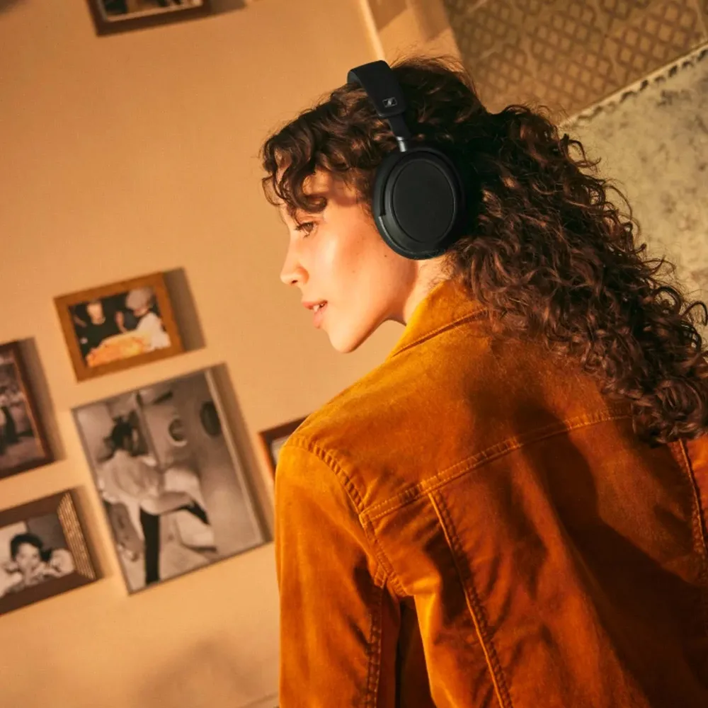 Sennheiser Accentum Plus Black