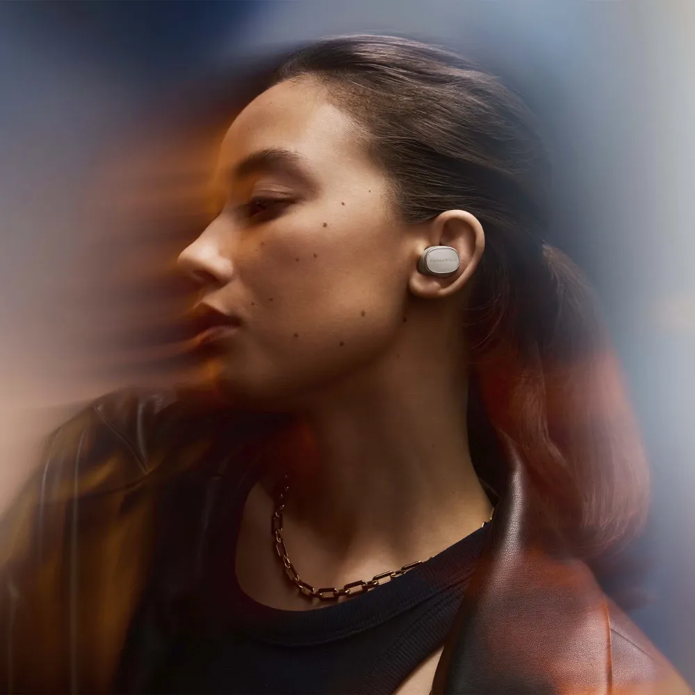 Bowers & Wilkins Pi8 Dove White